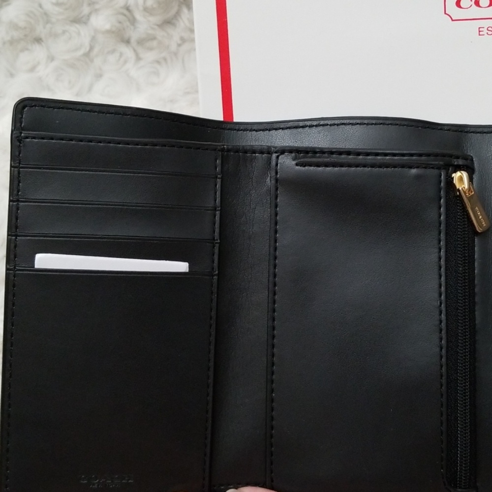Coach Medium Envelope Wallet - Picture 3 of 8